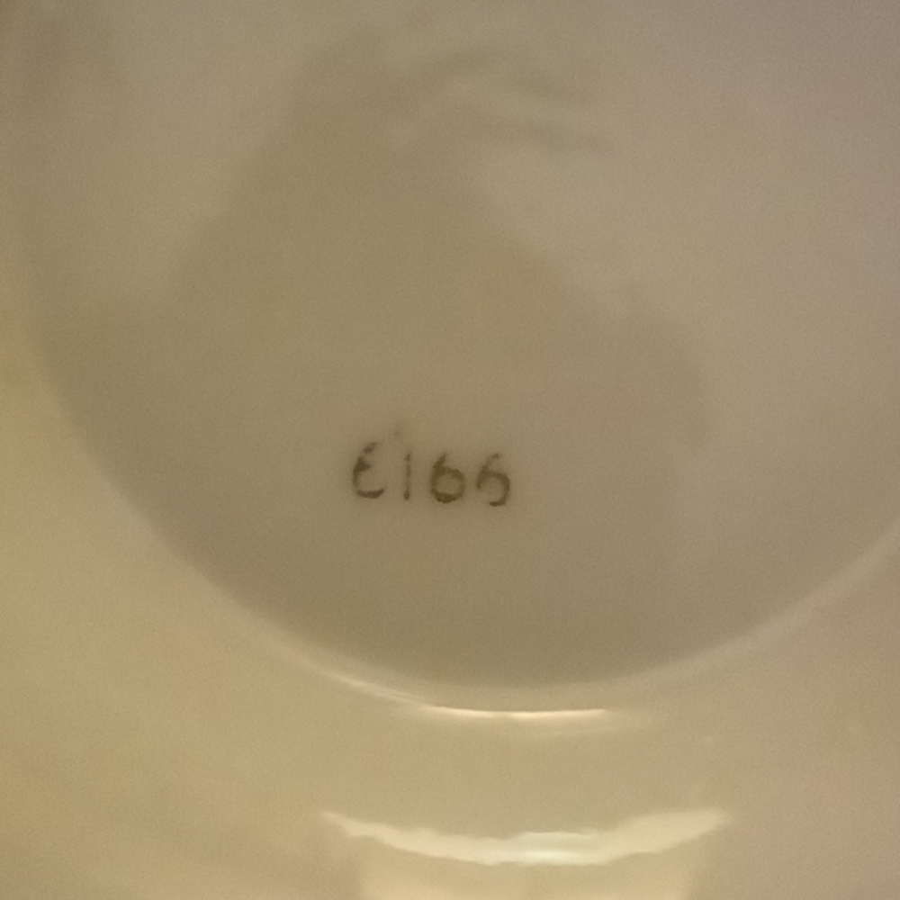 Porcelain cup - Picture 2 of 2